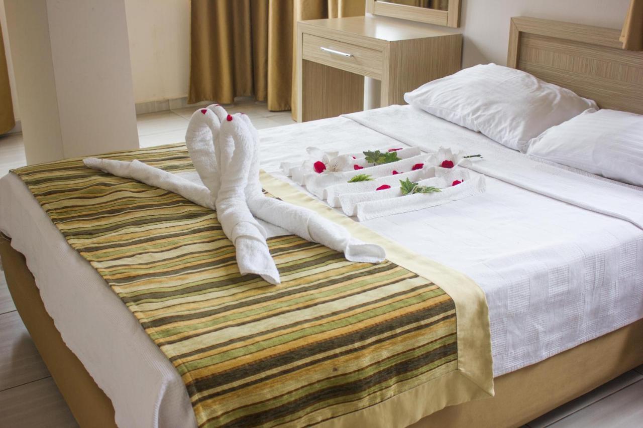 Denizhan Hotel Antalya Bagian luar foto
