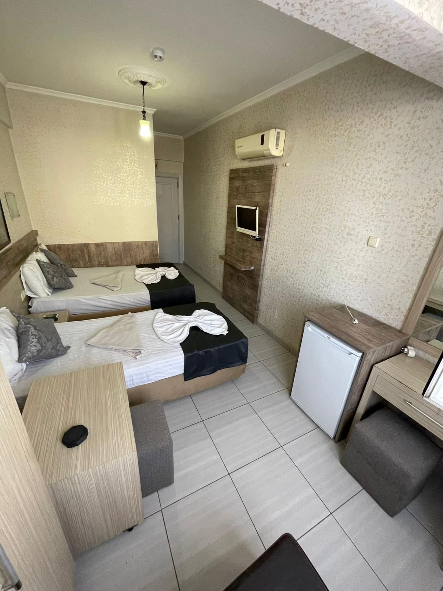 Denizhan Hotel Antalya Bagian luar foto