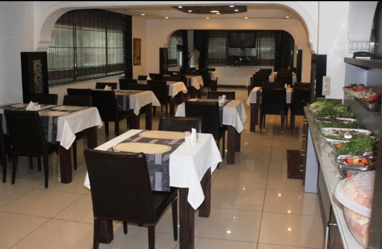 Denizhan Hotel Antalya Bagian luar foto