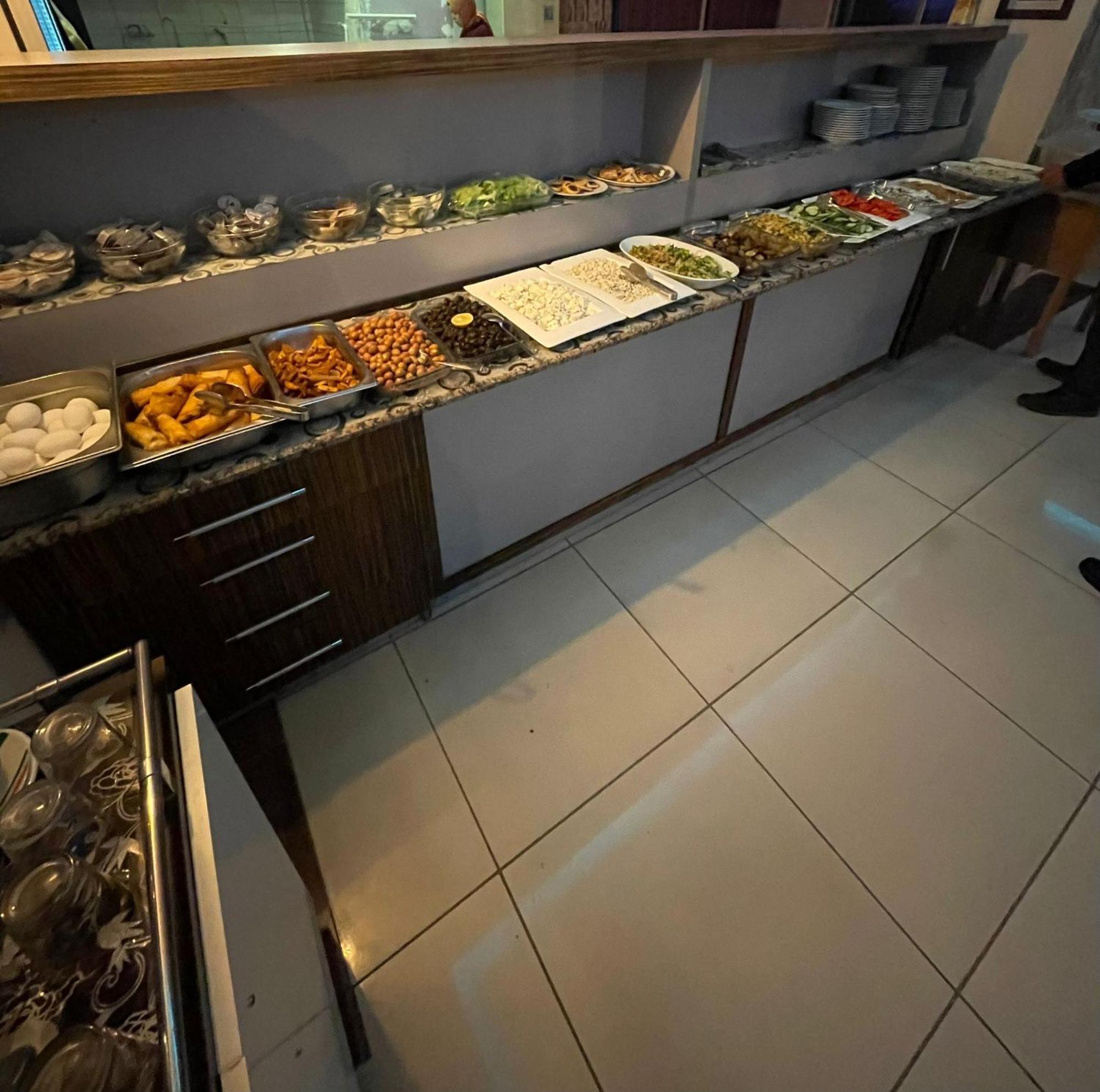 Denizhan Hotel Antalya Bagian luar foto